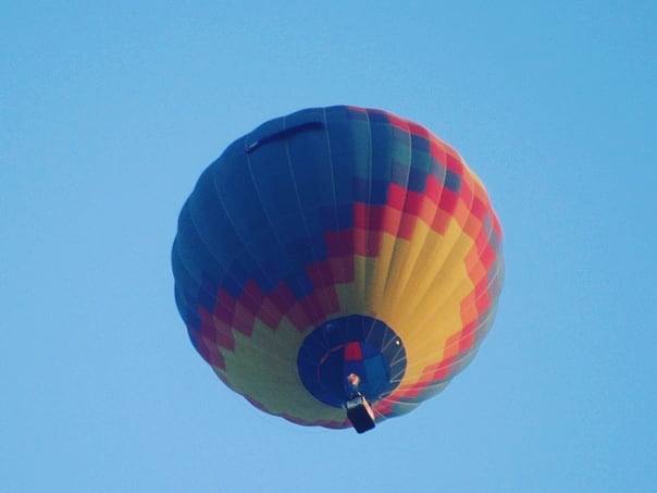 На дне рождения ЛипецкFM запустили воздушный шар