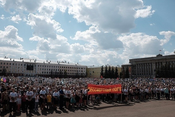 Кировчане пронесли портреты своих близких в Бессмертном полку